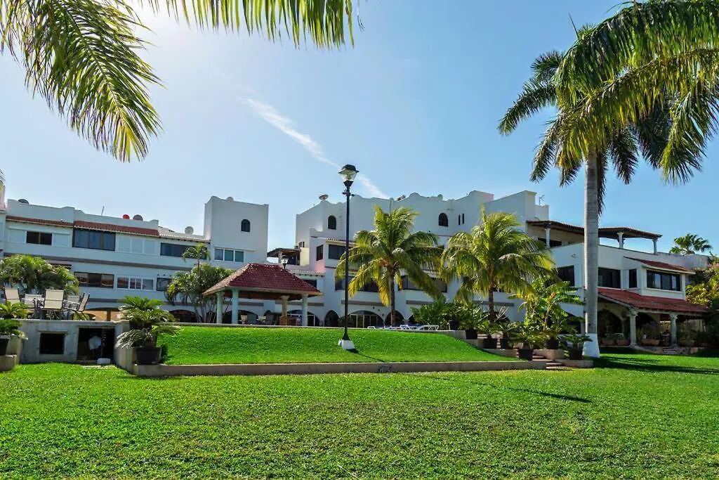 Charming Lagoon Front Villa By Casa Paraiso Cancún 0*,