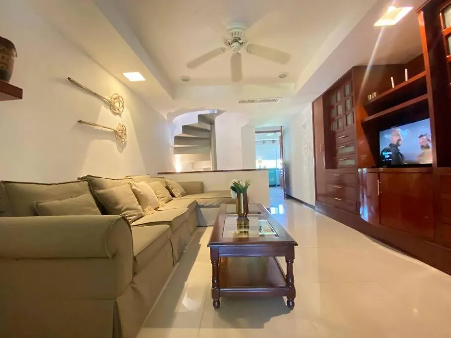 ☆ Charming Villa /9 pax/WI-FI/ Hotel zone☆ Cancún Messico